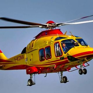 Incidente nella zona residenziale di Arcisate: è grave un diciottenne