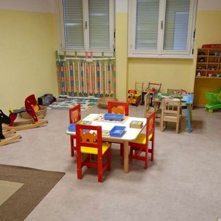 A Barasso è già Primavera, al via oggi la nuova sezione dell'asilo A Barasso è già Primavera, al via oggi la nuova sezione dell'asilo