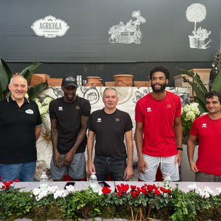 Da sinistra: Giacomo Brusa, Tazé Moore, Mario Oioli, Nate Renfro e Maks Horowitz