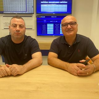 Jacopo D'Elia e Sergio Policarpo soci nella loro nuova impresa a Bizzozero: a unirli da sempre l'amore per l'ippica Jacopo D'Elia e Sergio Policarpo soci nella loro nuova impresa a Bizzozero: a unirli da sempre l'amore per l'ippica