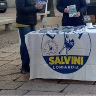 Varese, la Lega in piazza: «Lanciamo il messaggio di Pontida e chiediamo priorità per la sicurezza» Varese, la Lega in piazza: «Lanciamo il messaggio di Pontida e chiediamo priorità per la sicurezza»