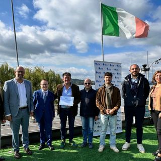 Foto di gruppo di oggi dalla terrazza panoramica della Schiranna alla stazione meteorologica