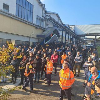 Sciopero con presidio al magazzino Beko di Ternate dalle 5 del mattino: «Ignorato il destino di 30 lavoratori e delle loro famiglie»