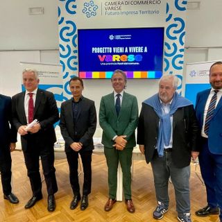 Il momento della presentazione lo scorso settembre del progetto "Vieni a Vivere a Varese"