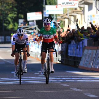 L'urlo di Elisa Longo Borghini all'arrivo della quinta edizione della Tre Valli Varesine donne