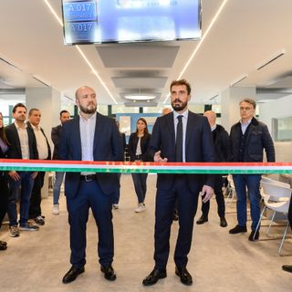 A sinistra Francesco Alfieri, responsabile Front Office, a destra Andrea Tugnoli, amministratore delegato Acinque Energia