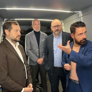 La visita dell'assessore regionale Franco nel quartiere Sangallo a Varese per il progetto "Aler per Te"