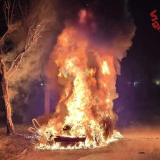 L'intervento dei vigili del fuoco a Busto