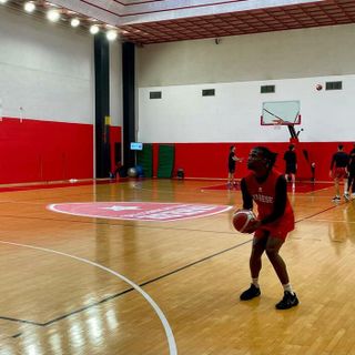 Ike Iroegbu al lavoro al Campus