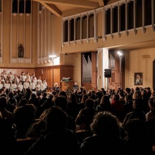 Un'immagine dello spettacolo nella chiesa di Biumo Inferiore