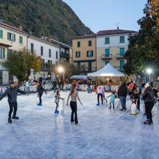 Sabato 6 dicembre Laveno Mombello inaugura la pista di pattinaggio “Laveno on ice”