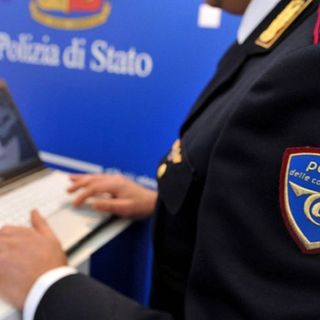 WhatsApp, nuova truffa del “voto alla ballerina”: l’allerta della polizia postale