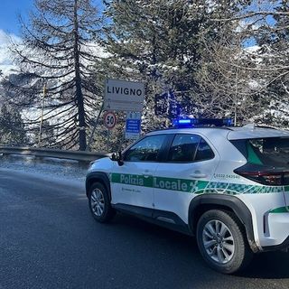 Pattuglia della polizia locale di Luino impegnata alle Olimpiadi (foto tratta da Luinonotizie.it)