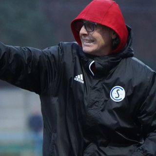 Distanza siderale dalla vetta e una sfilza d'insipidi pareggi: la Solbiatese divorzia dal tecnico Vito Grieco. In arrivo Roberto Gatti