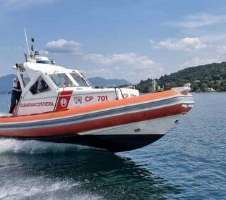 Malore dopo il bagno nel Lago Maggiore, muore turista a Cannero Riviera