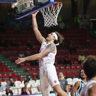 C'è la generosità di De Vico nella vittoria di Varese