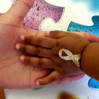 “Accendi d’oro, accendi la speranza”: Il Ponte del Sorriso c'è per la legge sull'oblio oncologico