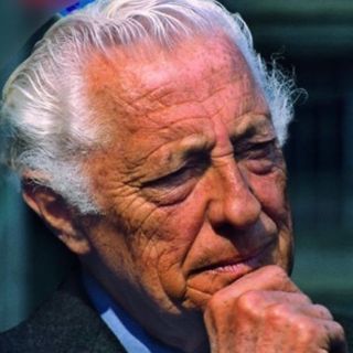 L'avvocato Gianni Agnelli, nato il 12 marzo 1921;