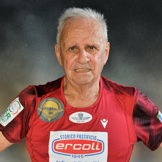 Alessandro Belliere in marcia per i suoi 90 anni farà tappa sabato a Somma Lombardo