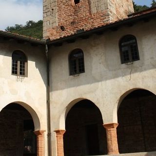 Tutto il fascino della Badia di Ganna nel nuovo libro di Claudio Bollentini