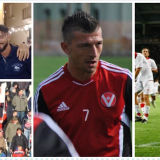 Alessandro Carrozza, 41 anni, in maglia Varese - a destra mentre mima una partita a golf con la bandierina e Buzzegoli infila la pallina il giorno dell'esordio vincente in B sul campo del Torino - e in alto a sinistra nel suo ristorante Rosinella di Gallipoli insieme a Silvio Papini e Giuseppe Figliomeni (foto Ezio Macchi)