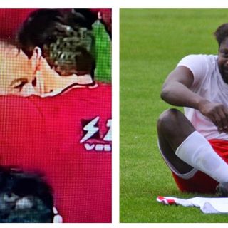 Castori travolto dopo la promozione in A della Salernitana ed Ebagua sul campo davanti alla maglia numero 50 dopo il 50° gol in biancorosso (foto Ezio Macchi): due volti della stessa medaglia