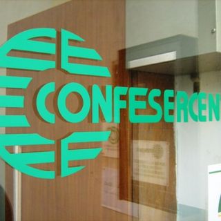 Confesercenti Varese dice no a #IoApro: «Non possiamo sostenere manifestazioni atte a sconfinare l'illegalità»