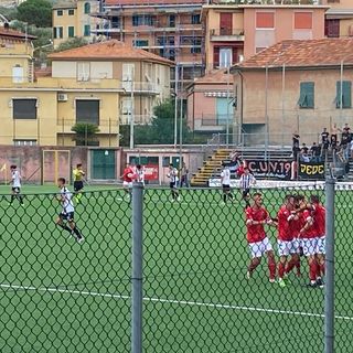 Tutti su D'Orazio dopo il gol dell'1-1