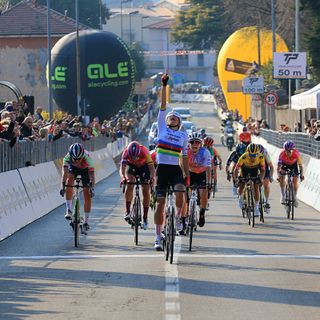 Elisa Balsamo trionfa nel 2022 a Cittiglio (foto Flaviano Ossola)