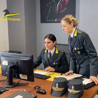 Crediti fittizi, società cartiere e false fatture: la Guardia di Finanza di Varese sequestra beni per 52 milioni. Indagate 65 persone