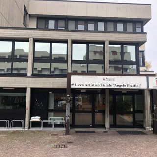 Freddo nelle scuole di Varese: il consigliere Fisco fa visita alle scuole Freddo nelle scuole di Varese: il consigliere Fisco fa visita alle scuole