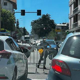 VIDEO. Viale Borri, corsia chiusa al traffico: ecco la situazione. Viabilità a rischio all'ora di punta