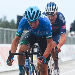 Lorenzo Fortunato, 25 anni, taglia il traguardo di Ascoli dopo una gara tra i migliori