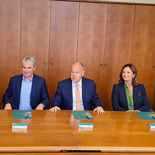 Da sinistra: Andrea Civati, Davide Galimberti, Angelo Tagliabue, Maria Pierro, Raffaello Seri