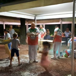 FOTO. La pizza per l'Ucraina del campione del mondo Leo Coppola è ancora più buona