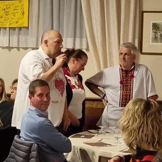 Un momento della serata benefica pro Ucraina al Vecchio Ottocento di Gavirate