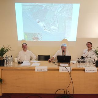 Un momento del convegno sul lago di Varese organizzato dall'associazione "Gavirate tra parco e lago"