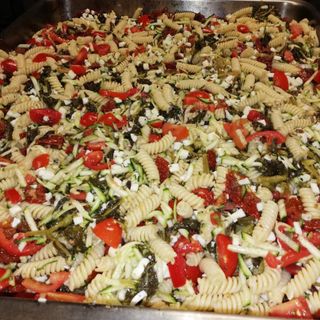 Coronavirus, da Jerago con Orago 800 porzioni di pasta fredda "tricolore" per il personale dell'ospedale di Varese