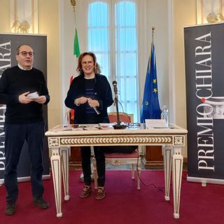 Il professor Enzo Laforgia e Bambi Lazzati, Vicepresidente dell'Associazione Amici di Piero Chiara