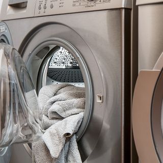 Lavatrice in condominio: fino a che ora si può accendere?
