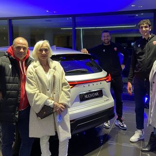 Pallacanestro Varese alla scoperta del nuovo Lexus NX