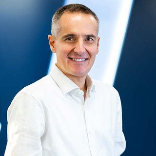 Eolo chiude l'anno fiscale con una crescita a doppia cifra