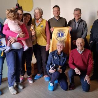 Il cuore grande del Lions Club Luino: donati oltre 15mila euro tra la fine del 2022 e l'inizio dell'anno