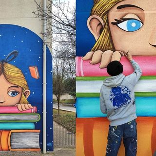 FOTO. Un nuovo murale che celebra lettura e arte a Gazzada Schianno