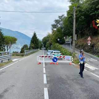 Frana a Maccagno, riaperta al traffico la statale 394