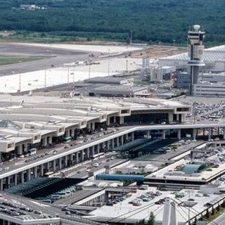 Il "deserto" di Malpensa, oggi soltanto 13 voli. L'allarme della Uil: «Situazione insostenibile, a rischio il lavoro»