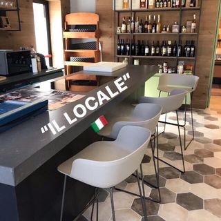 Marco Colombo sfida la crisi e apre "Il Locale" del Made in Italy