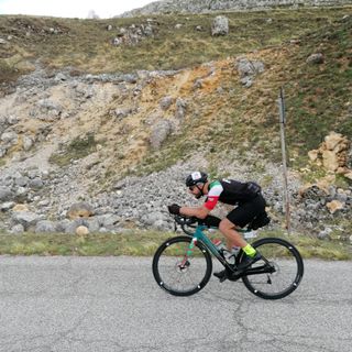 Riuscita l'impresa di Mario Favini alla Race Across Italy: 790 km no stop da solo in bici in meno di 38 ore