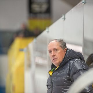Massimo Da Rin, ex coach dei Mastini che dal 2021 è sulla panchina del Como: uno dei più stimati ed esperti conoscitori dell'hockey italiano (foto Alessandro Umberto Galbiati)