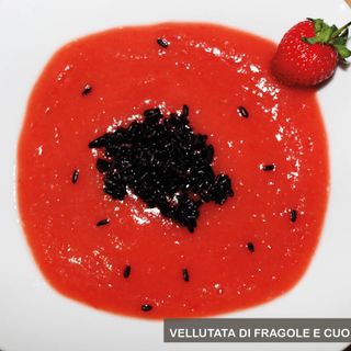 MercoledìVeg di Ortofruit: oggi prepariamo vellutata di fragole e cuore di bue